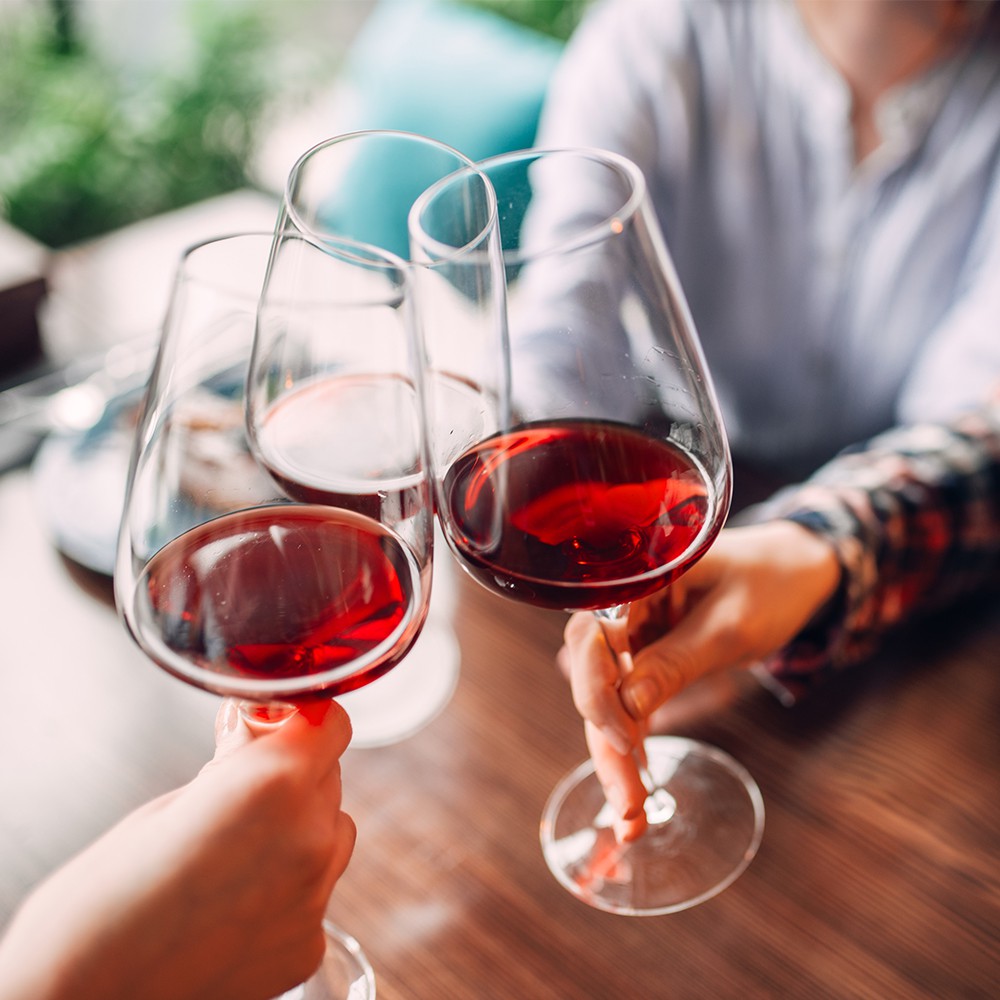 ประโยชน์ของไวน์แดง ช่วยเสริมสร้างกระบวนการคิดและการจดจำ 