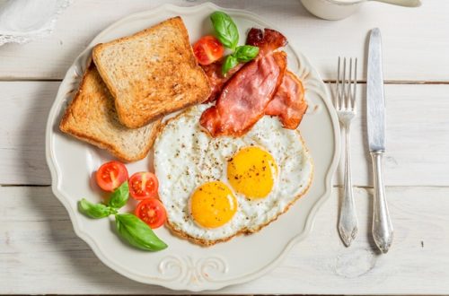 อาหารเช้าที่ดีต่อสุขภาพ สามารถทำทานเองได้ อร่อยและมีประโยชน์แน่นอน 